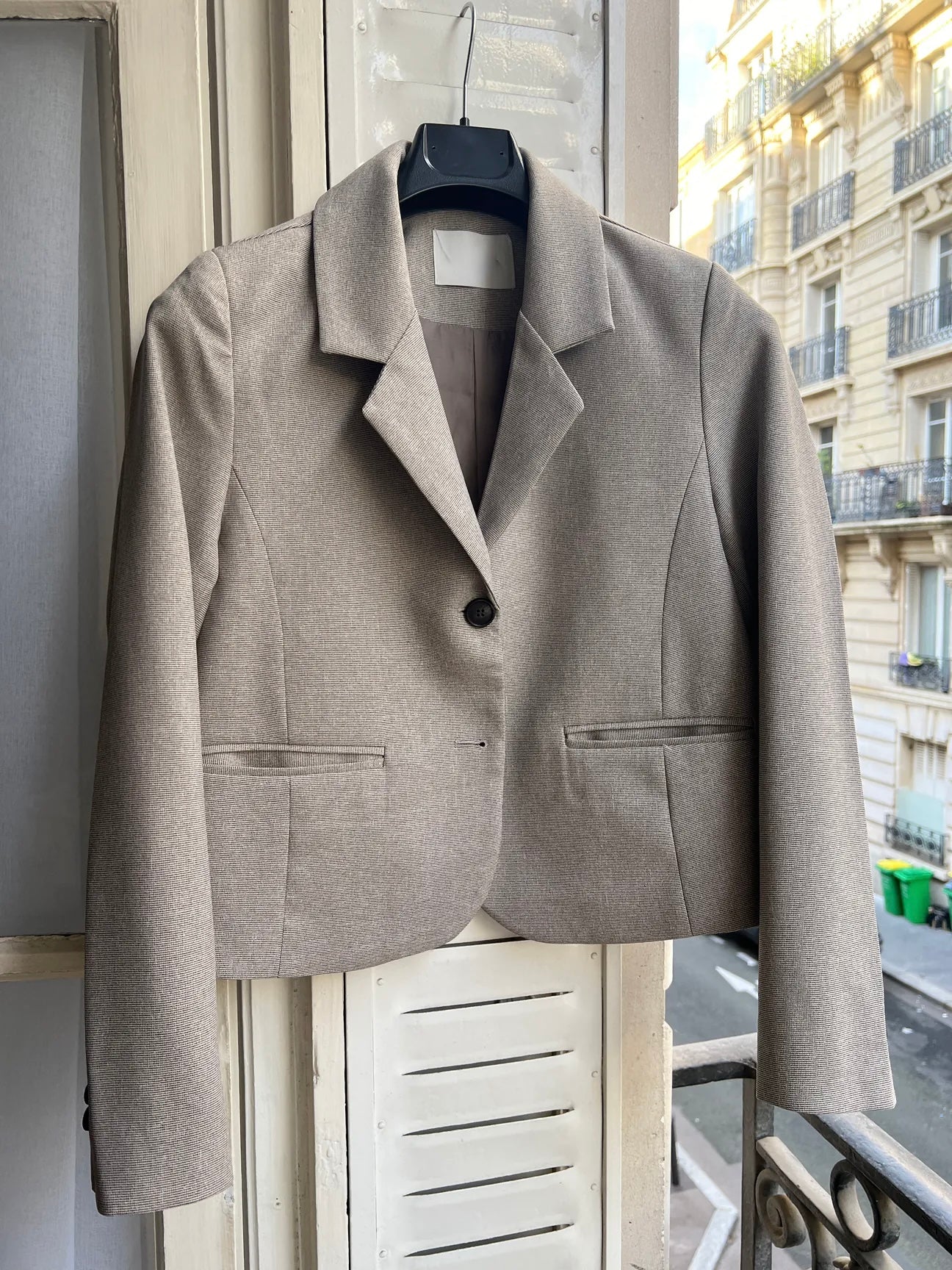 Small check jacket