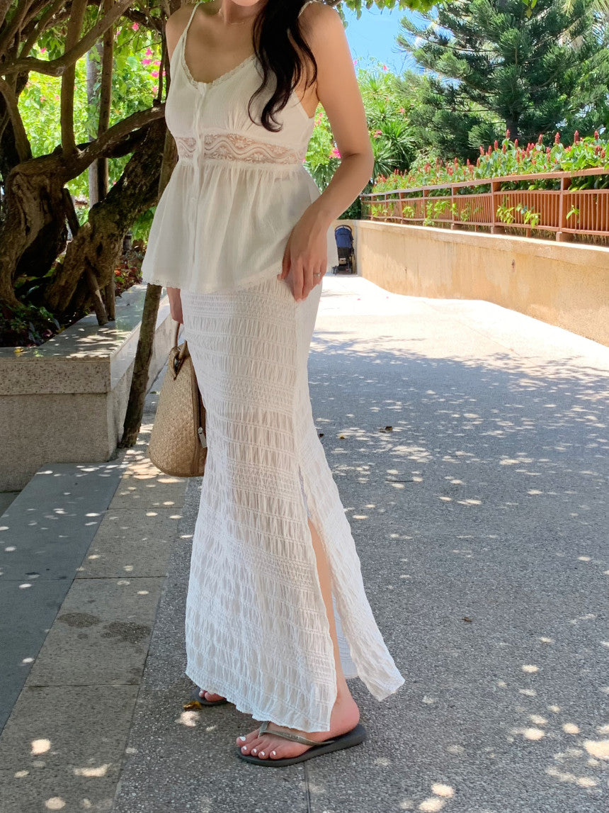 Slit long skirt
