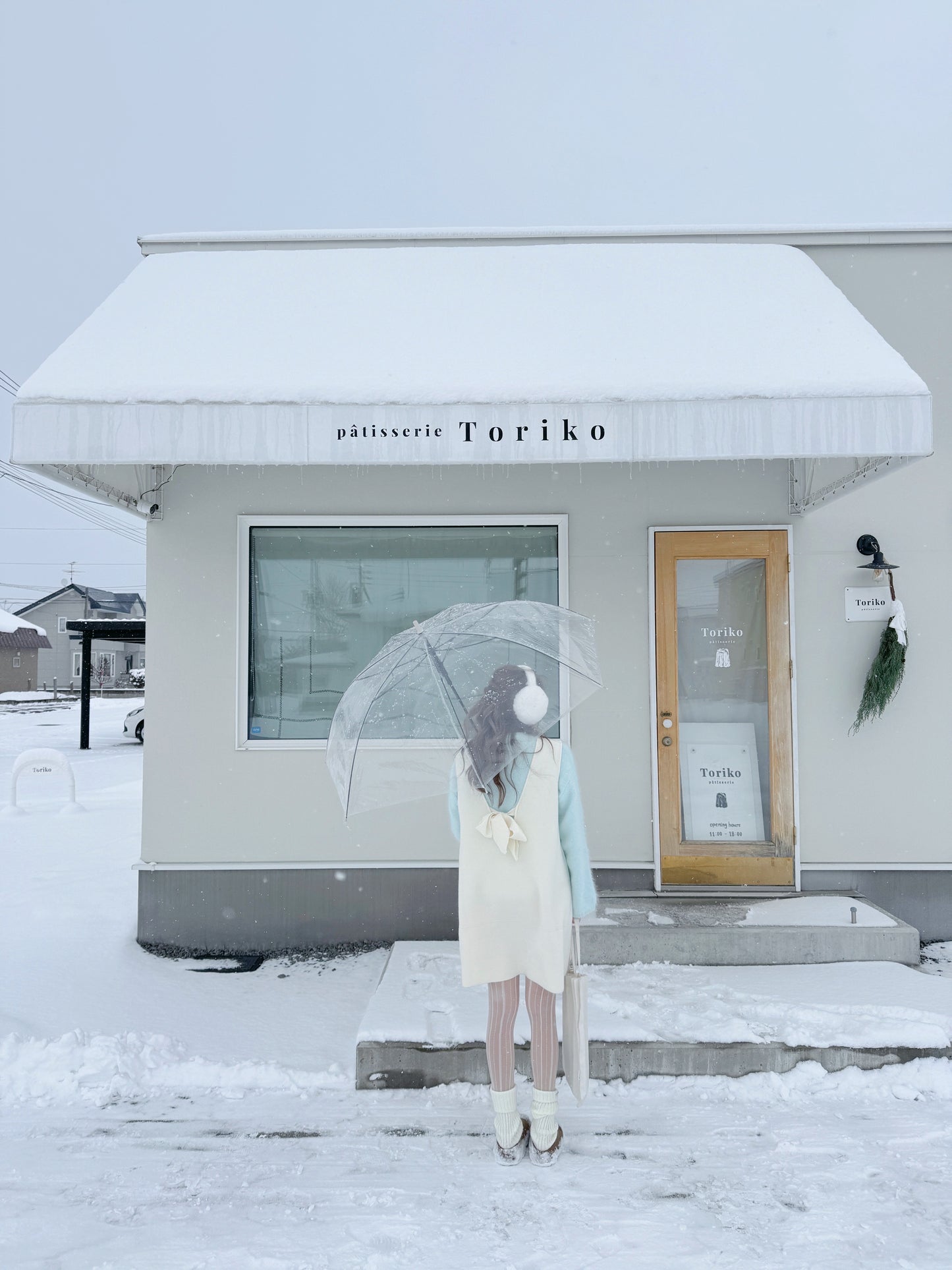 The first snow knit/ops