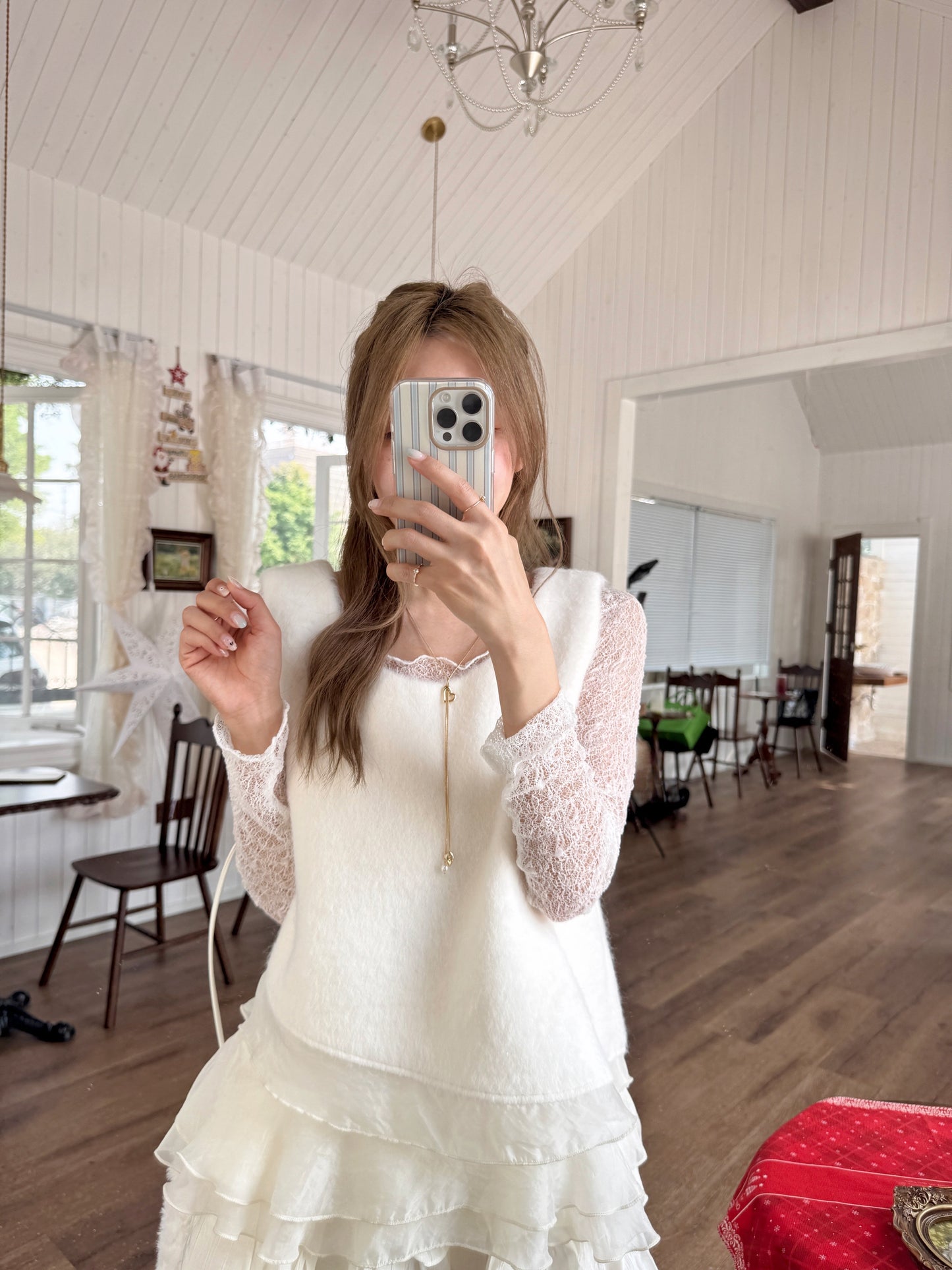 Softly, like snow top