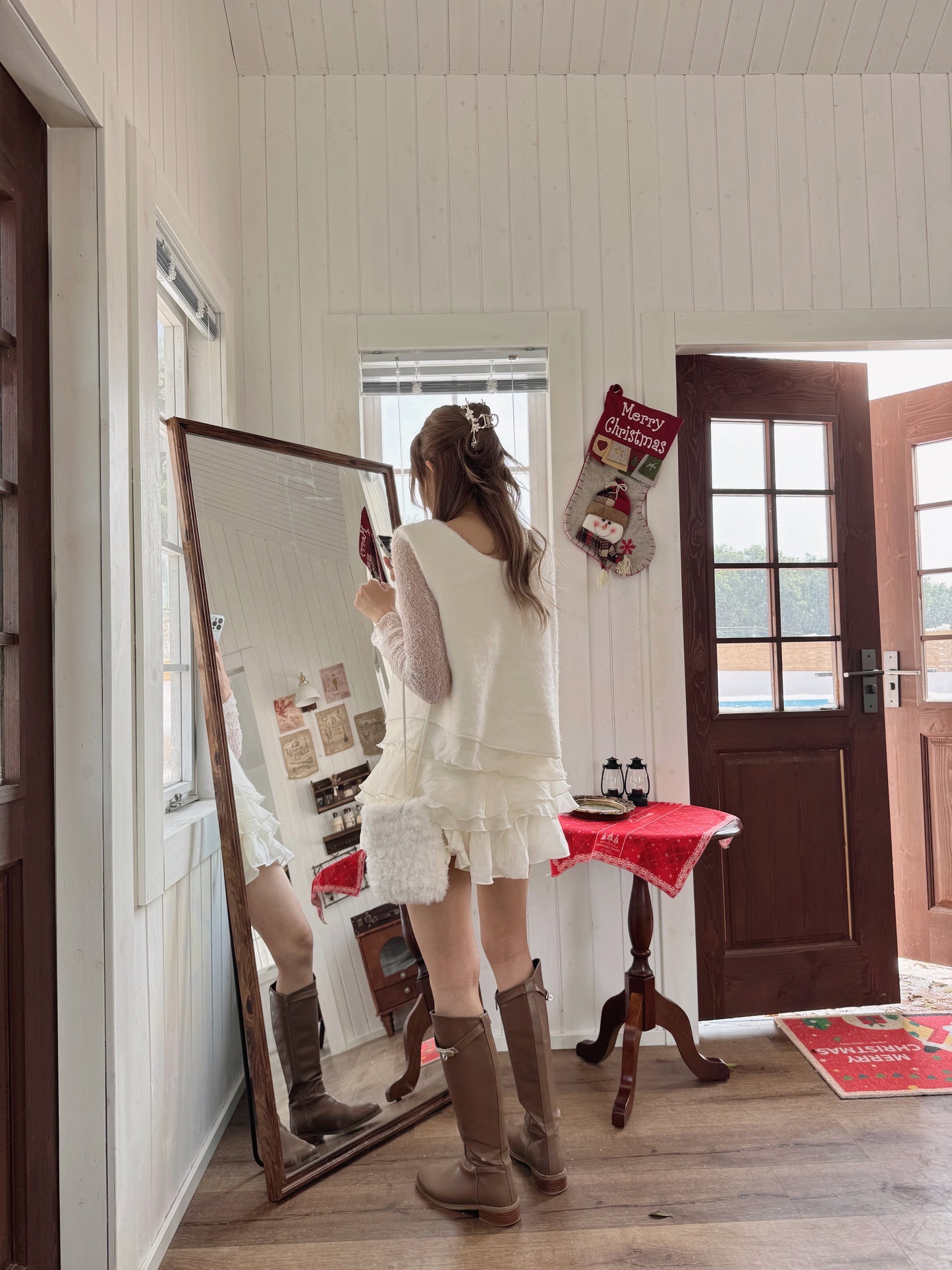 Softly, like snow top