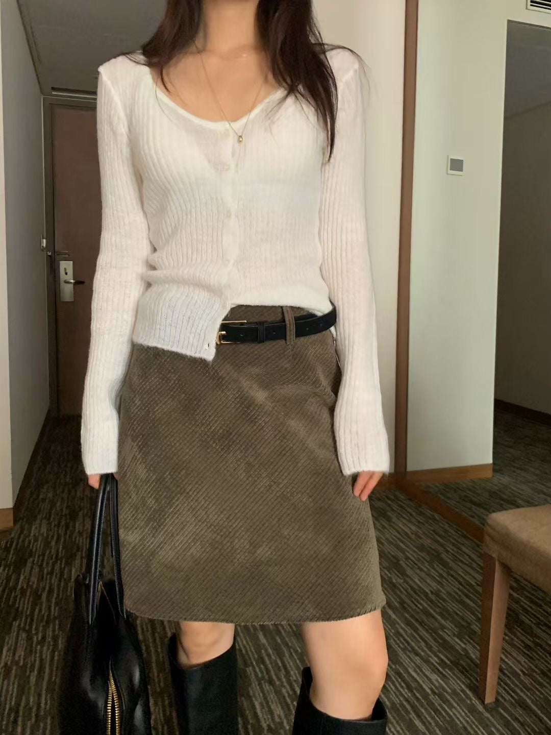 Chrome skirt