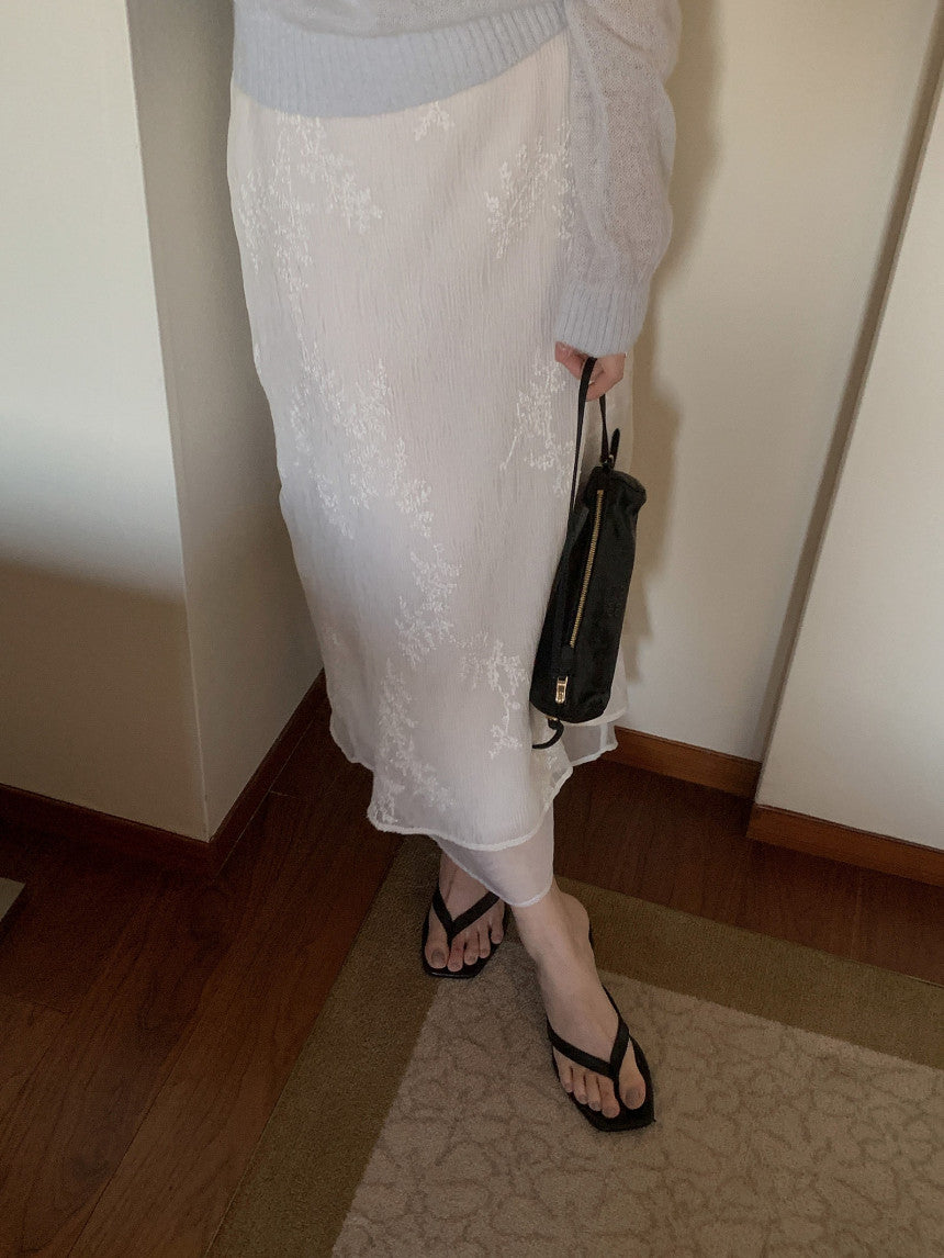 Fading skirt