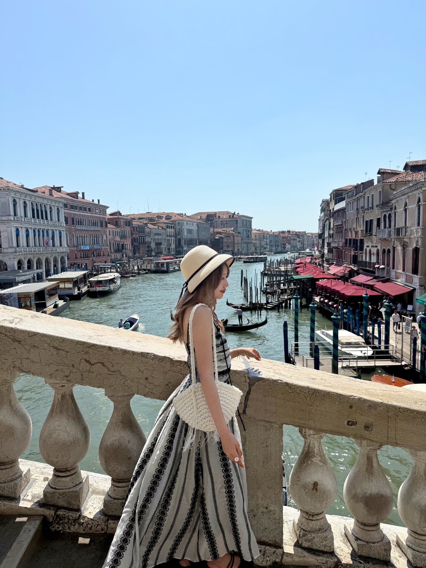 Gondola one-piece