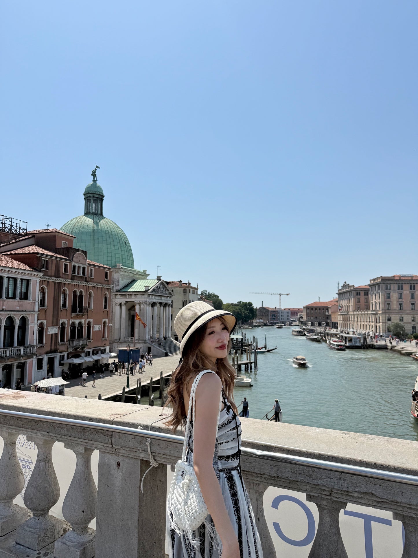 Gondola one-piece