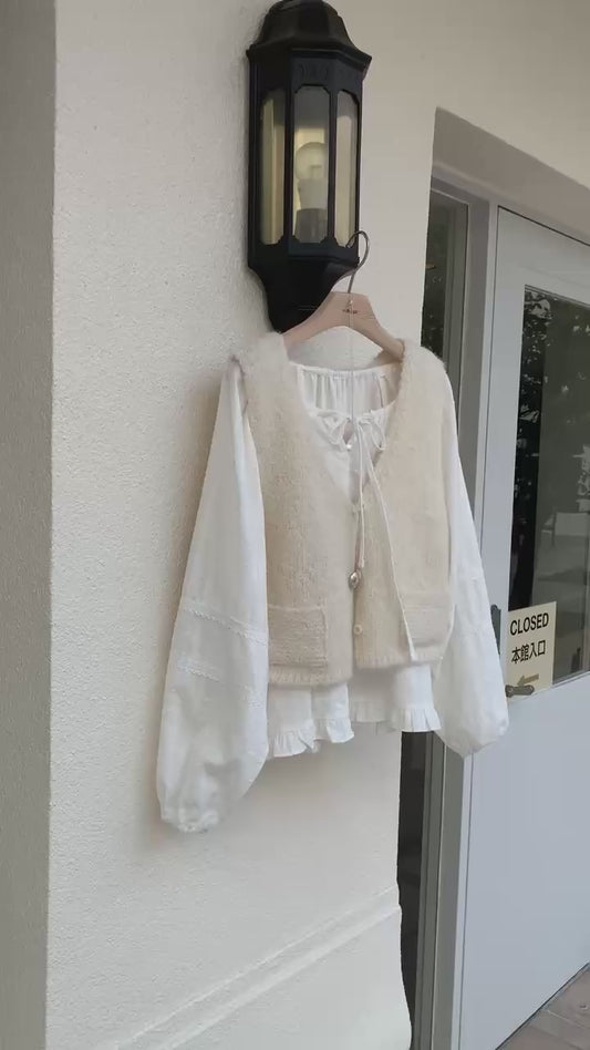 Our feeling blouse